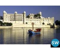 Amazing Tour Package for Lake City Udaipur