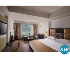 Manali Delights with Apple Country