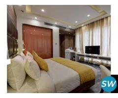 Best place to stay in noida