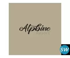 Resort English Logo Design