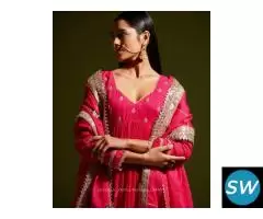 Traditional Indian Dresses for women at JOVI India
