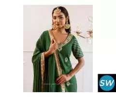 Traditional Indian Dresses for women at JOVI India