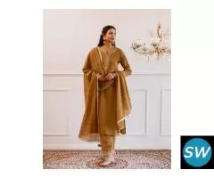 Traditional Indian Dresses for women at JOVI India