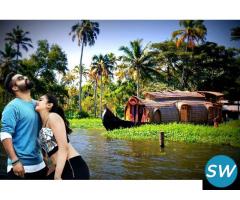Affordable Kerala tour packages with houseboats stay
