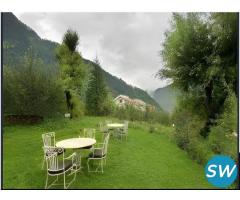 Manali Delights in Apple Country Resort
